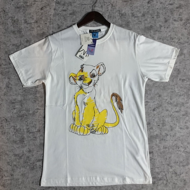 kaos Zara white lion