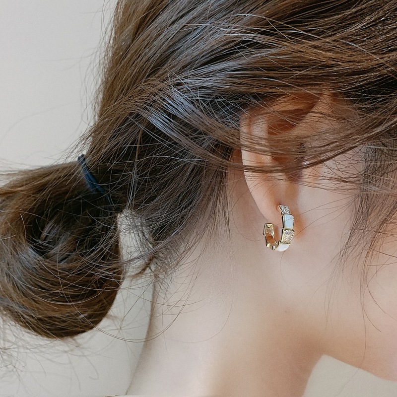 Anting Tusuk Wanita Bentuk C Hias Opal + Berlian Gaya Korea Untuk Hadiah