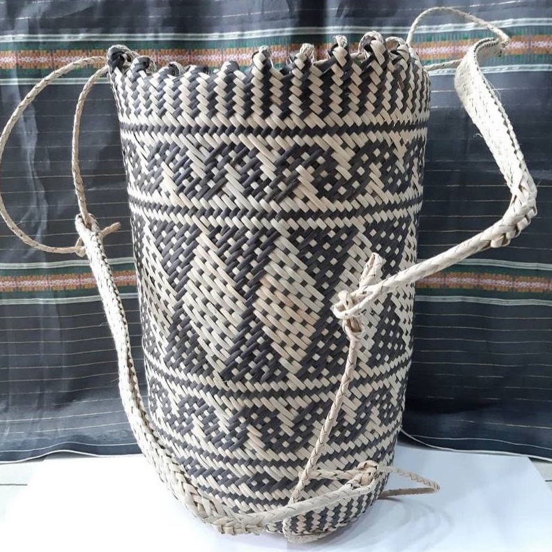 Tas Anjat Rotan Anyaman Ukuran Besar Khas Kalimantan - Ransel Rattan