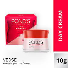 Ponds Age Miracle Day Cream Moisturizer Anti Aging+Glowing With Retinol &amp; Spf18 10G