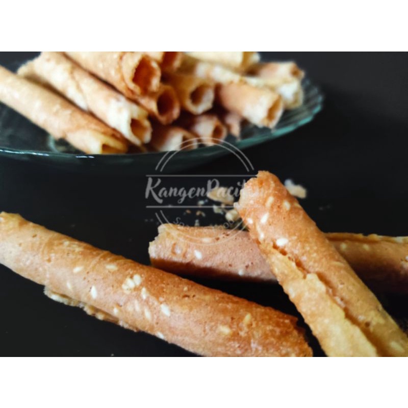 

Kue Kering Semprong / Kue Gapit / Eggroll Wijen Gurih Renyah Manis