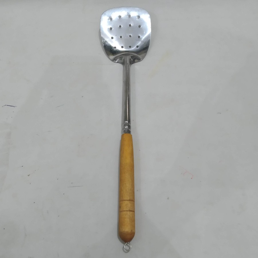 Sendok Goreng Sutil Sodet Spatula Stainless Berlubang Gagang Kayu