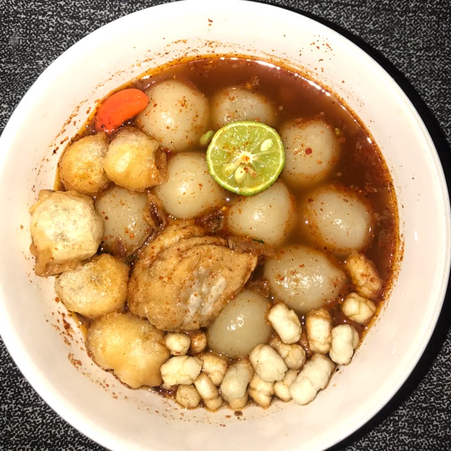 

Baso Aci mini kitchen female
