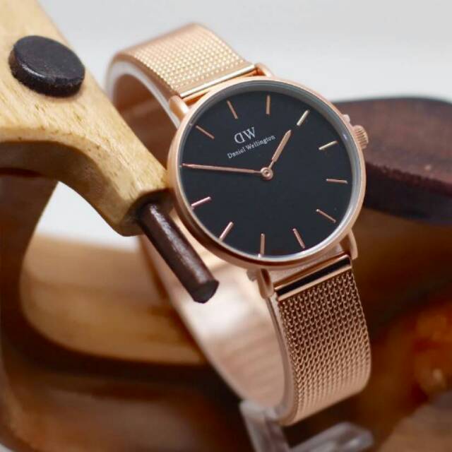 DANIEL WELLINGTON RANTAI PASIR