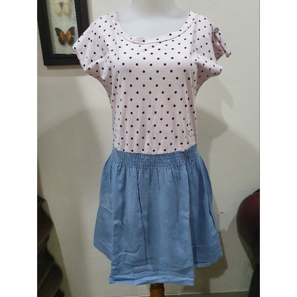 Baju fashion remaja Merk MNQ preloved