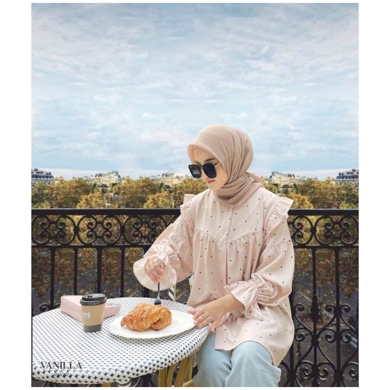 Yoona Blouse Vanilla Hijab