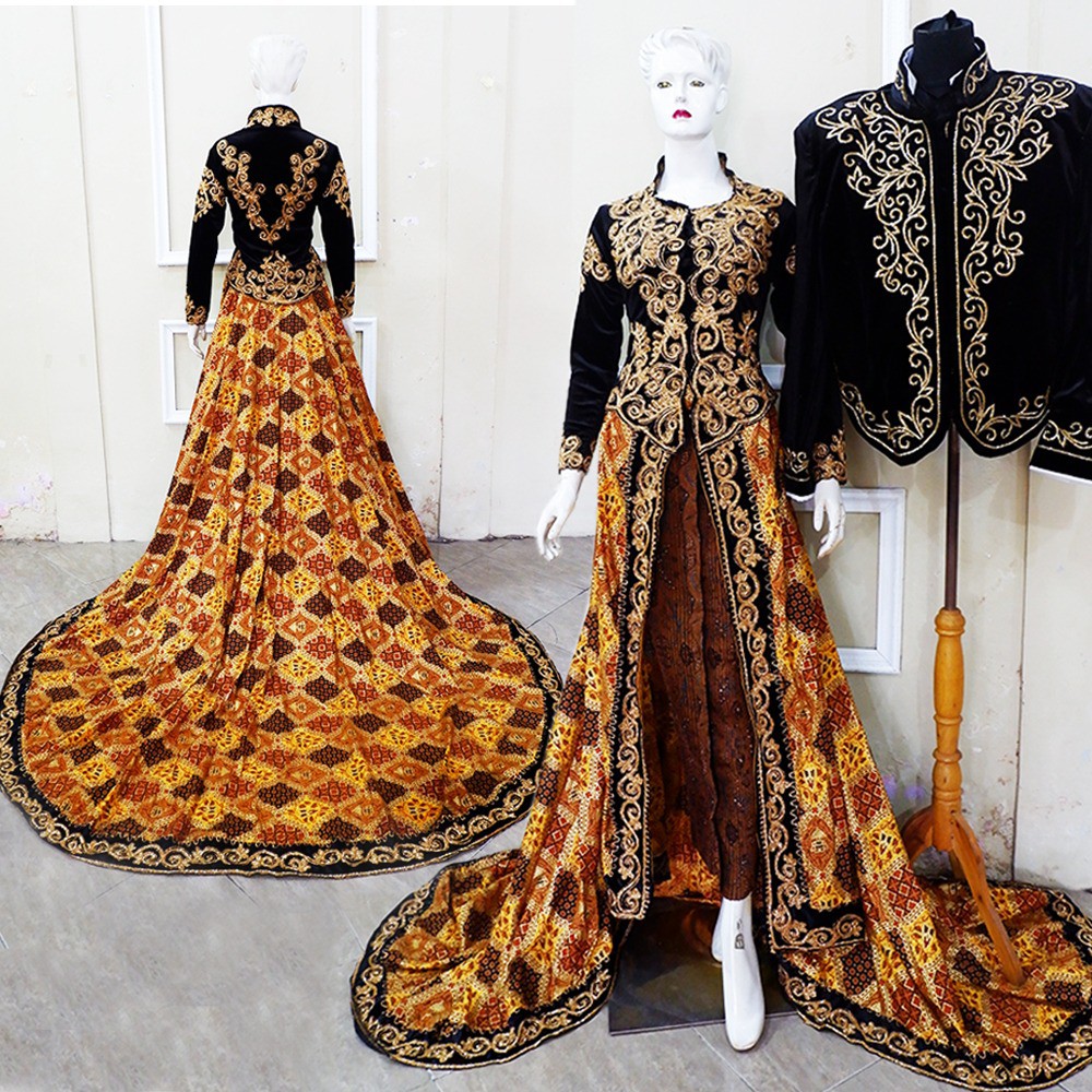 KEBAYA PENGANTIN EKOR BATIK