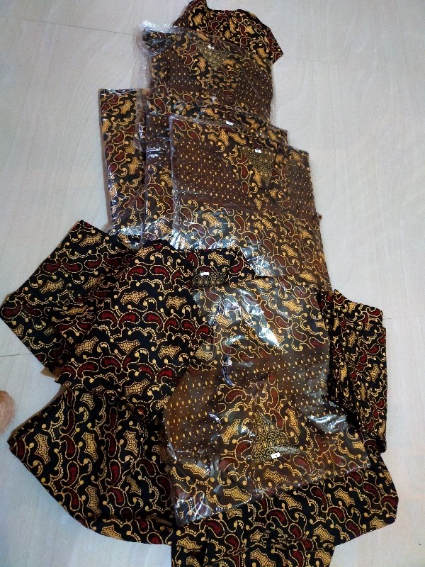 Atasan Batik Tradisional Pria - Kemeja Batik Pria Lengan Pendek - Hem Batik Motif Random