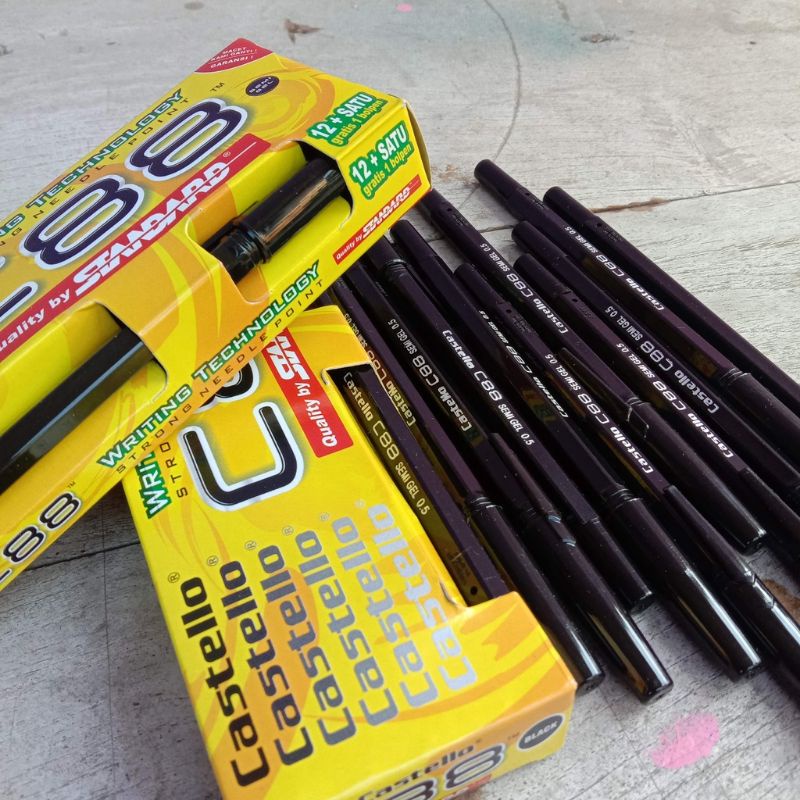 

Standard Castello C88 Pulpen Bolpen Bolpoin Ballpoint Hitam Ecer