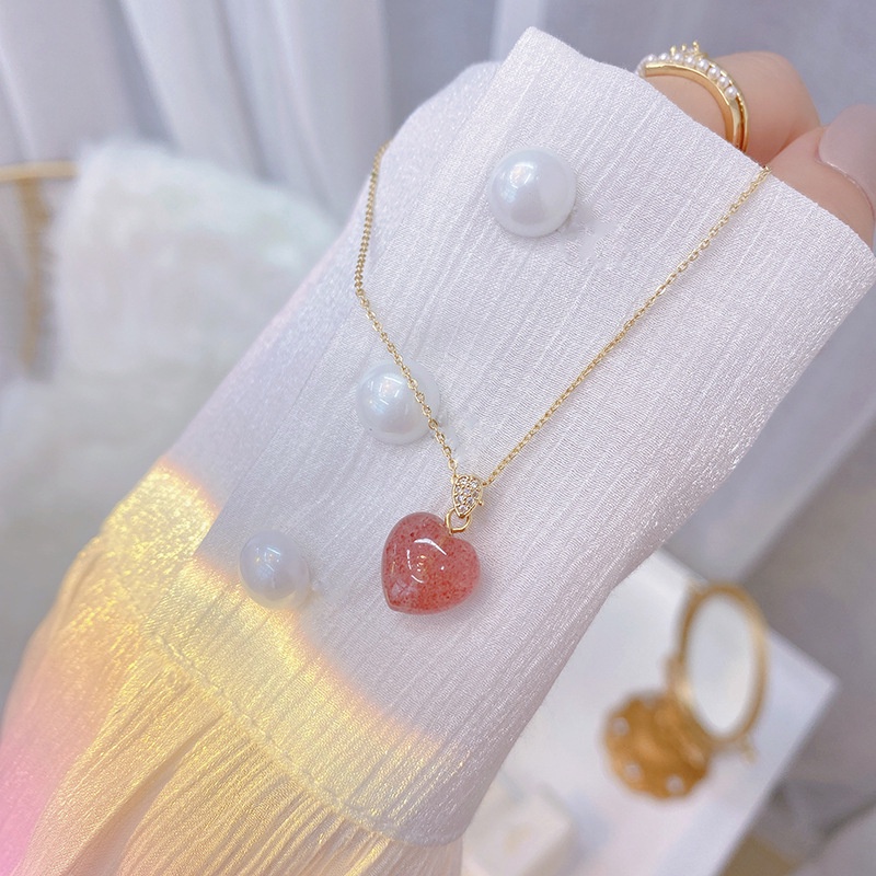 Kalung Liontin Kristal Strawberry Warna Pink Peach Untuk Wanita