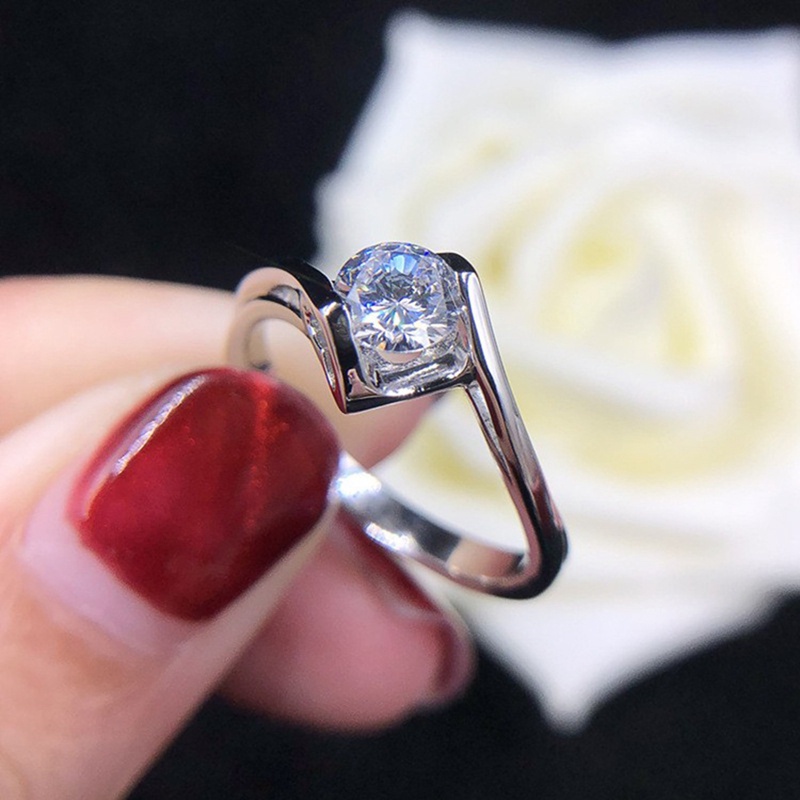 Cincin Solitaire Band Warna Silver Desain Minimalis Untuk Wanita