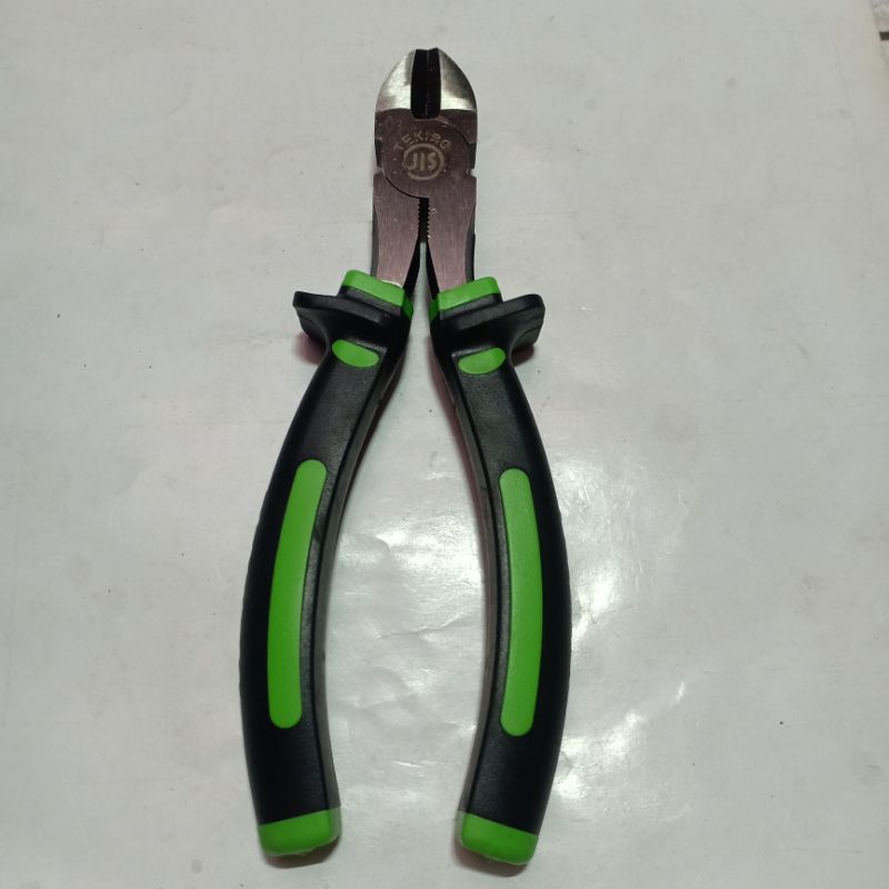 TANG POTONG TEKIRO 6"