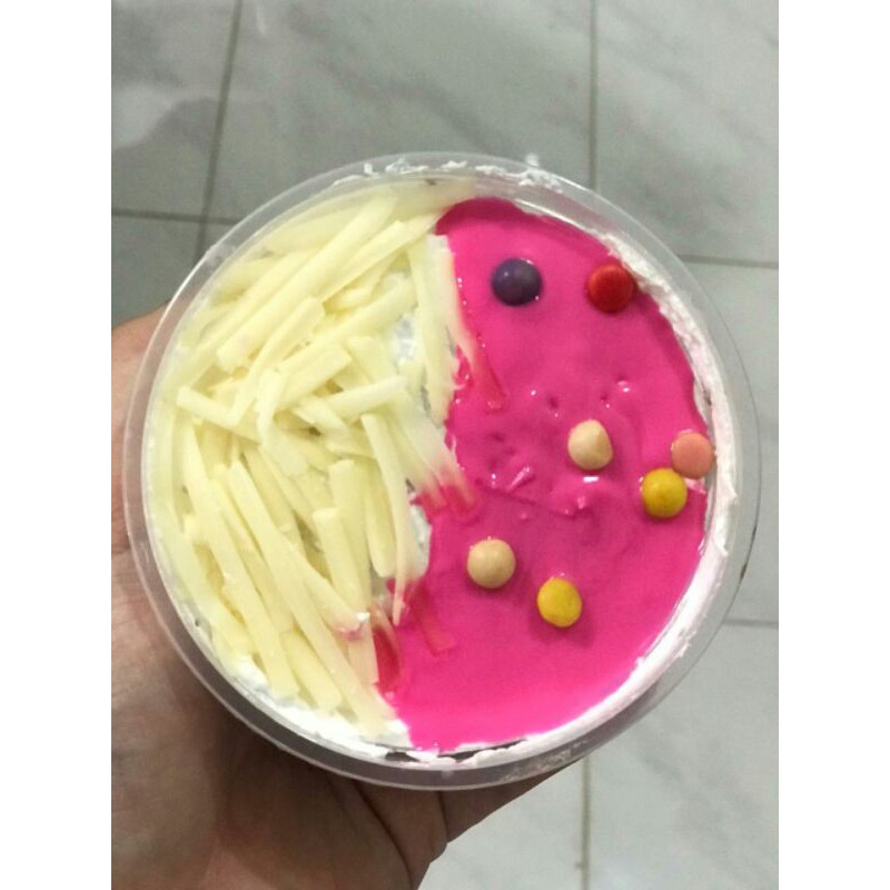 

Cake Lumer Keju Strawberry Cup 300ML