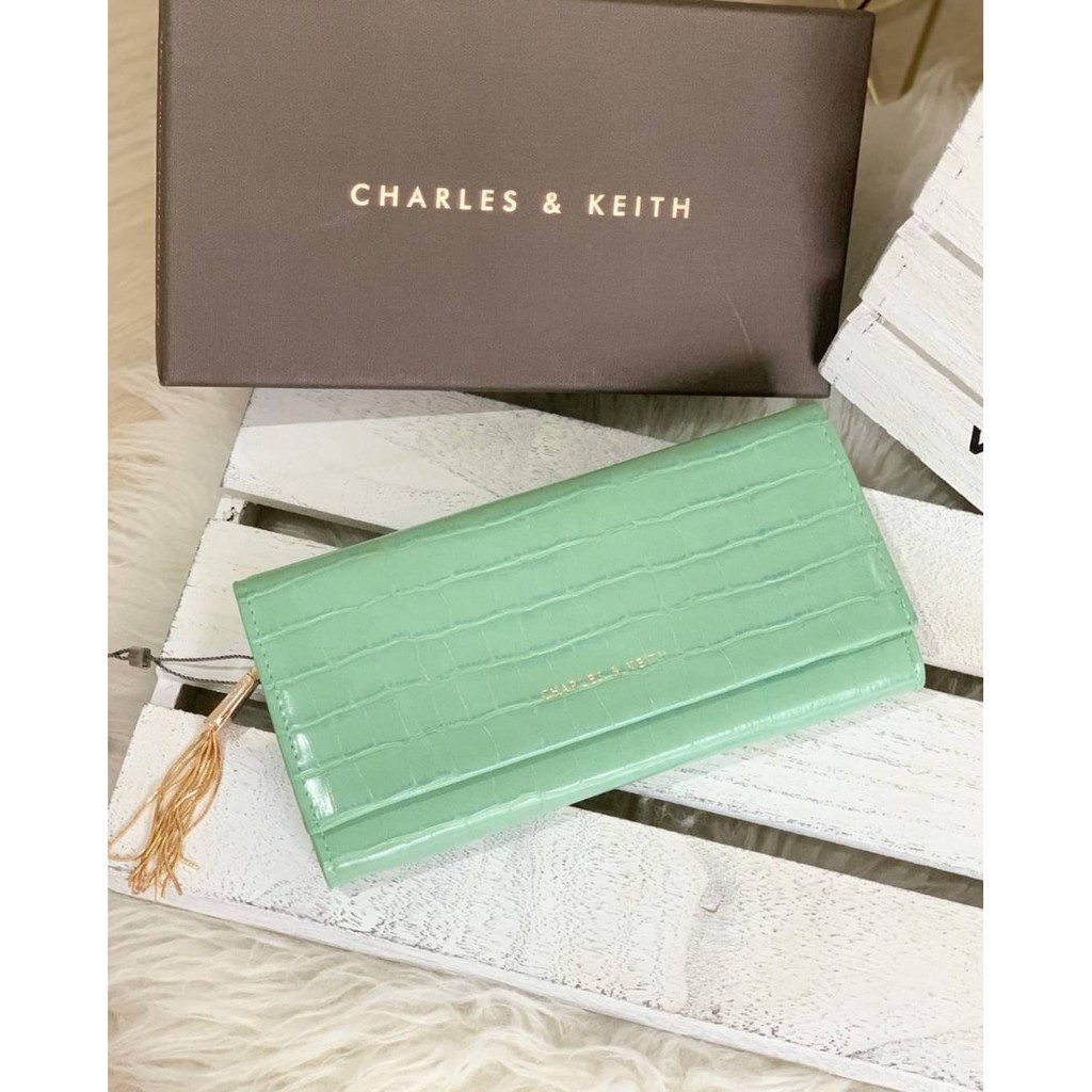 Dompet Wanita - Charles And Keith Import Wallet 899