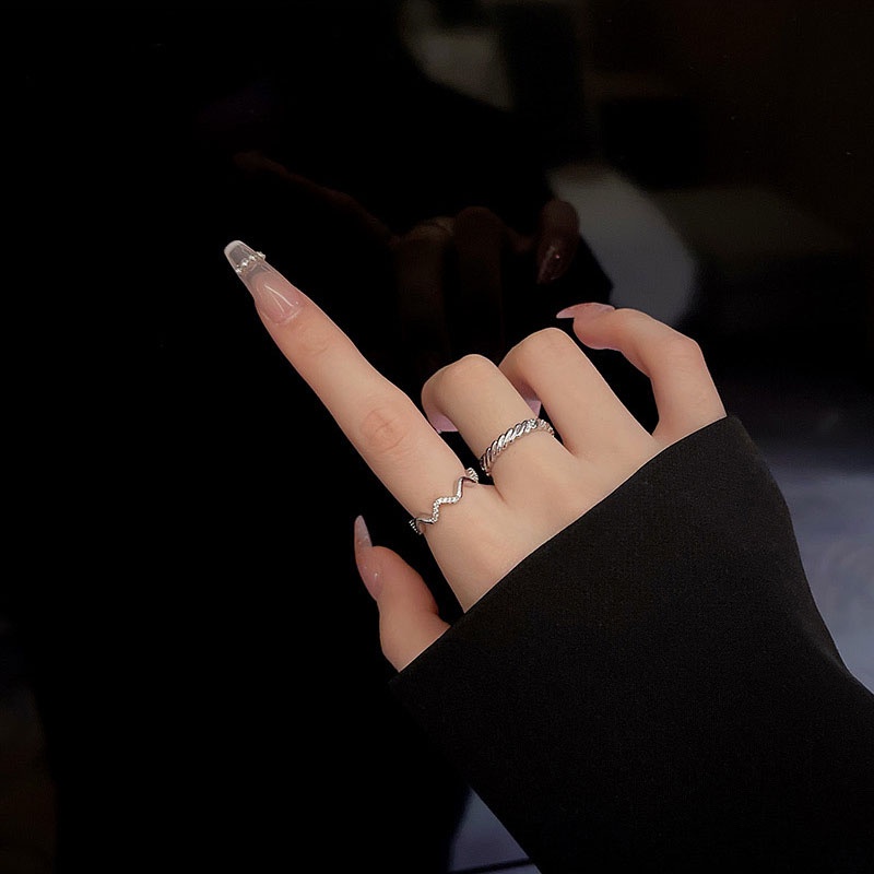 Cincin Jari Telunjuk Model Terbuka Dapat Disesuaikan Bentuk Geometris Warna Silver Untuk Wanita