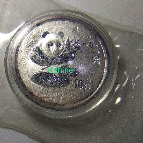 koin kuno China (bimetal) gambar panda 10 yuan tahun 2000