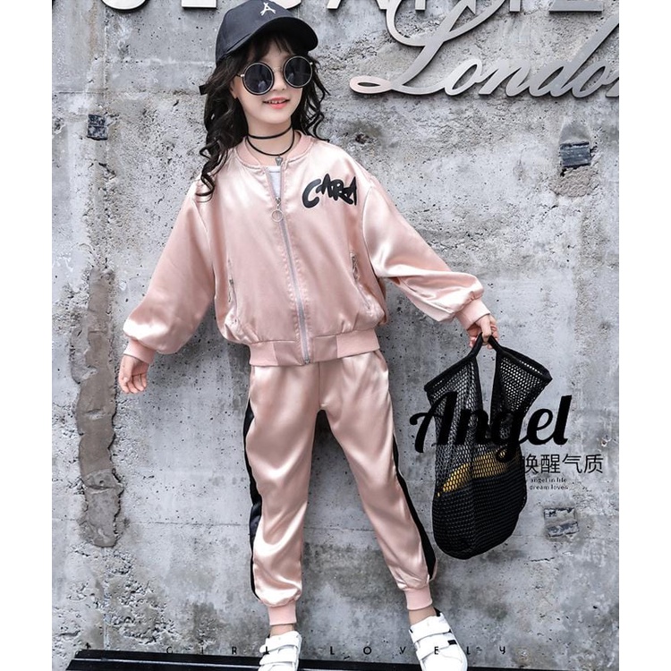 LOVE ME SET BAJU SETELAN TRAINING CASUAL ANAK CEWEK KOREA IMPORT HIP HOP