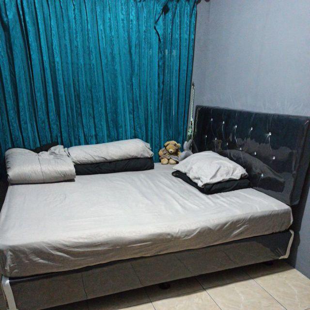 Divan Oscar Springbed Minimalis + Headboard Cherry All Size (harga Promo)