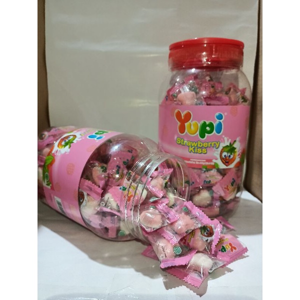 

Yupi Strawberry Kiss Toples