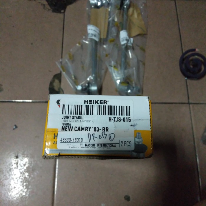 stabiling belakang toyota new camry 2003 / joint stabil new camry 2003