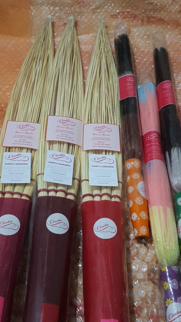 Sapu Lidi Penebah Premium Gratis Kemoceng Brown Bergaransi