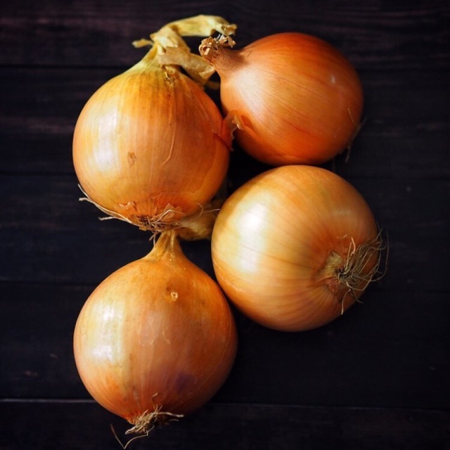 

Bawang Bombay