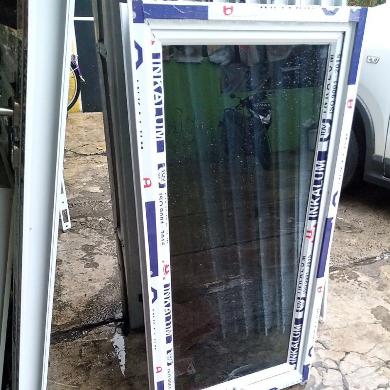 Kusen jendela aluminium