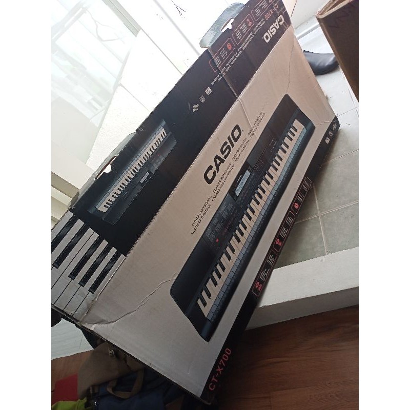 Piano CASIO CT-X700