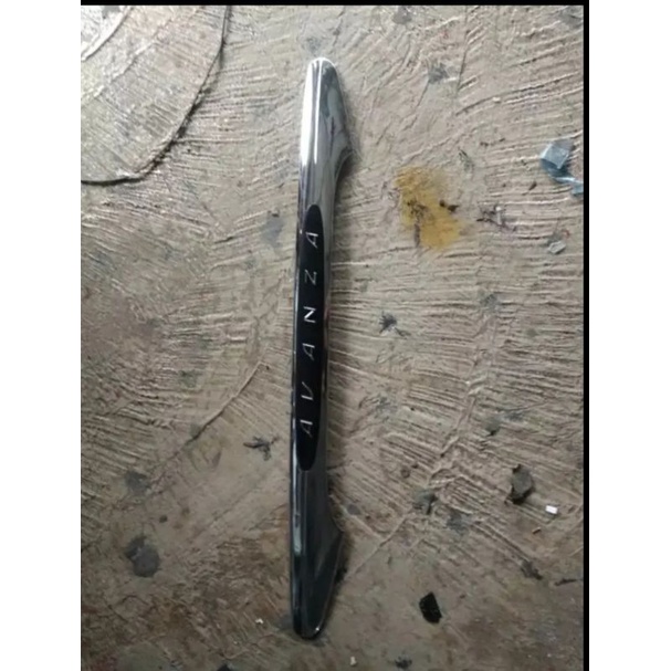 trunklid Avanza lama