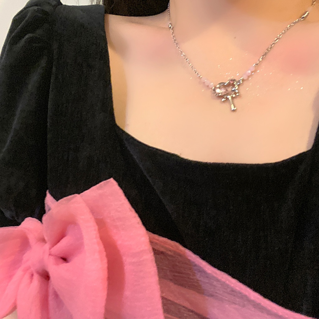 Kalung Choker Rantai Klavikula Bahan Logam Zirkon Bentuk Hati Warna Pink Gaya Korea Harajuku