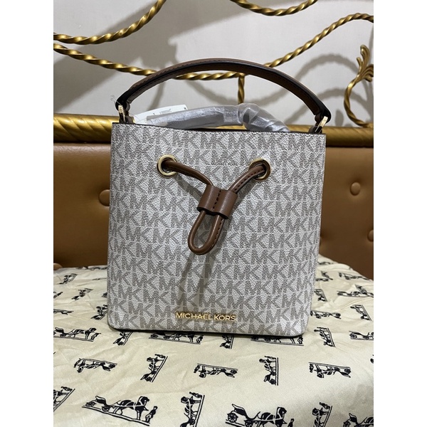 MK SURI BUCKET SMALL ORIGINAL