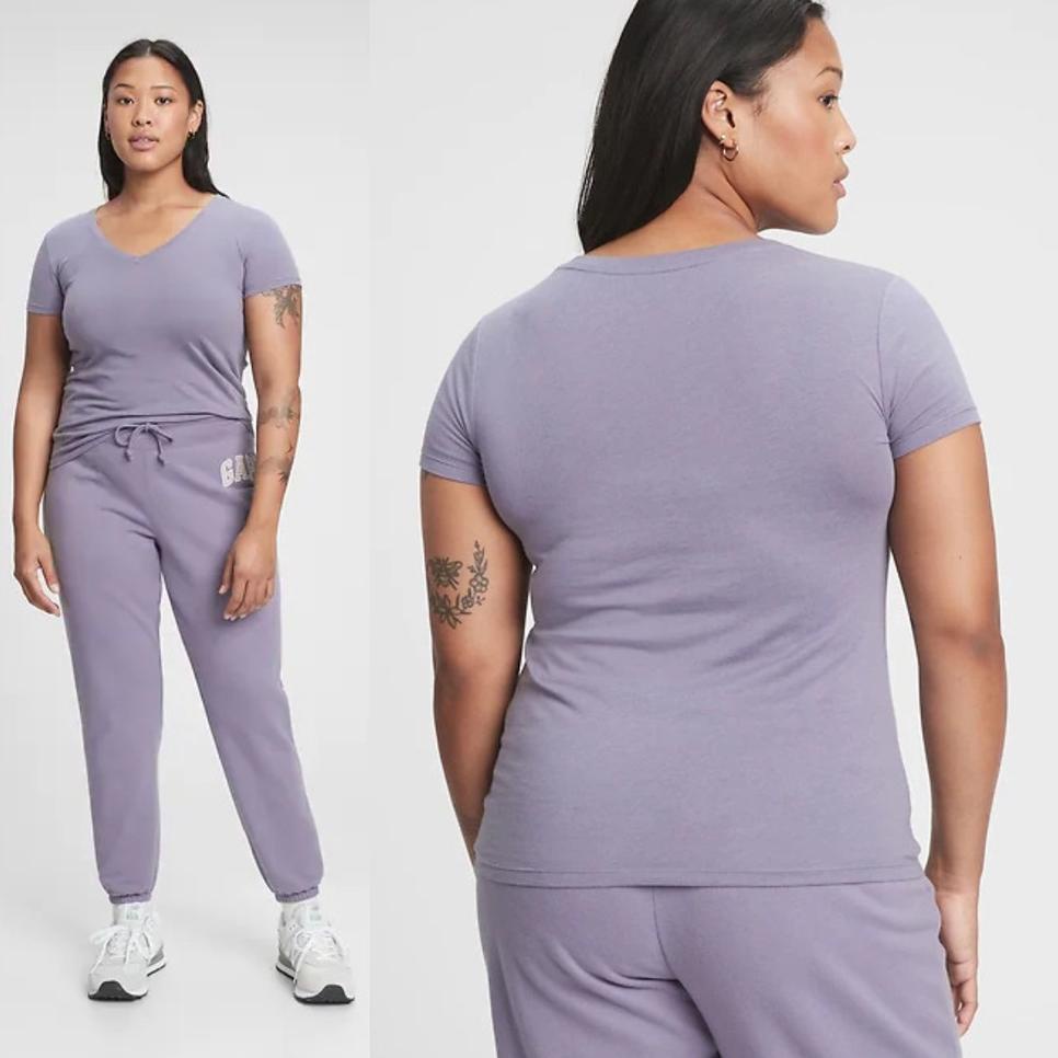 Kaos Wanita GAP Favorite V-Neck T-Shirt X1Z1