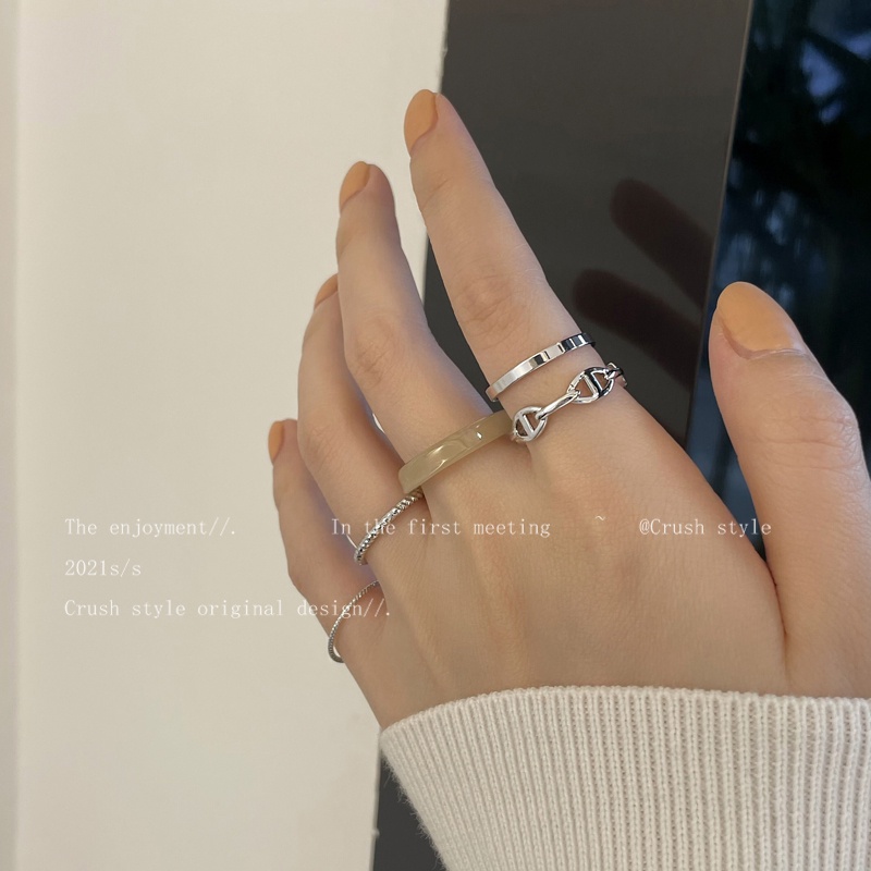 5pcs / Set Cincin Model Twist Hollow Bahan Resin Warna Silver Untuk Wanita