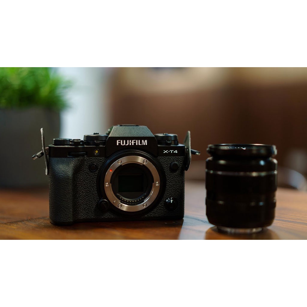 Kamera Fujifilm X-T4/Fujifilm XT4 Kit 18-55mm f/2.8-4 R LM OIS Black Garansi Resmi Second