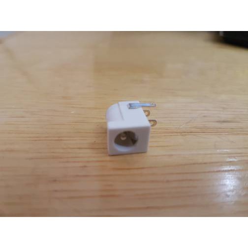 Socket DC 2.1x5.5mm Female Mount DIP PCB Power Plug In Jack white 2.1x5.5 mm