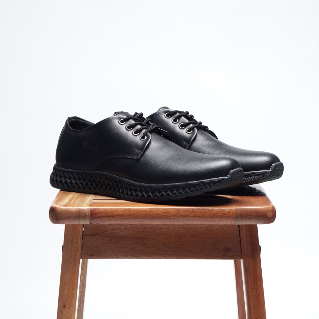 CAPT BLACK ORIGINAL x JOEY Sepatu Formal Full Hitam Tali Pria Pantofel Kerja Kantor Dinas Resmi Guru Kantoran Wisuda Kuliah Pesta Pernikahan Kondangan Nikah Undangan Wedding Modern Oxford Casual Derby Semi Kulit Premium JYF Footwear Keren Terbaru Kekinian