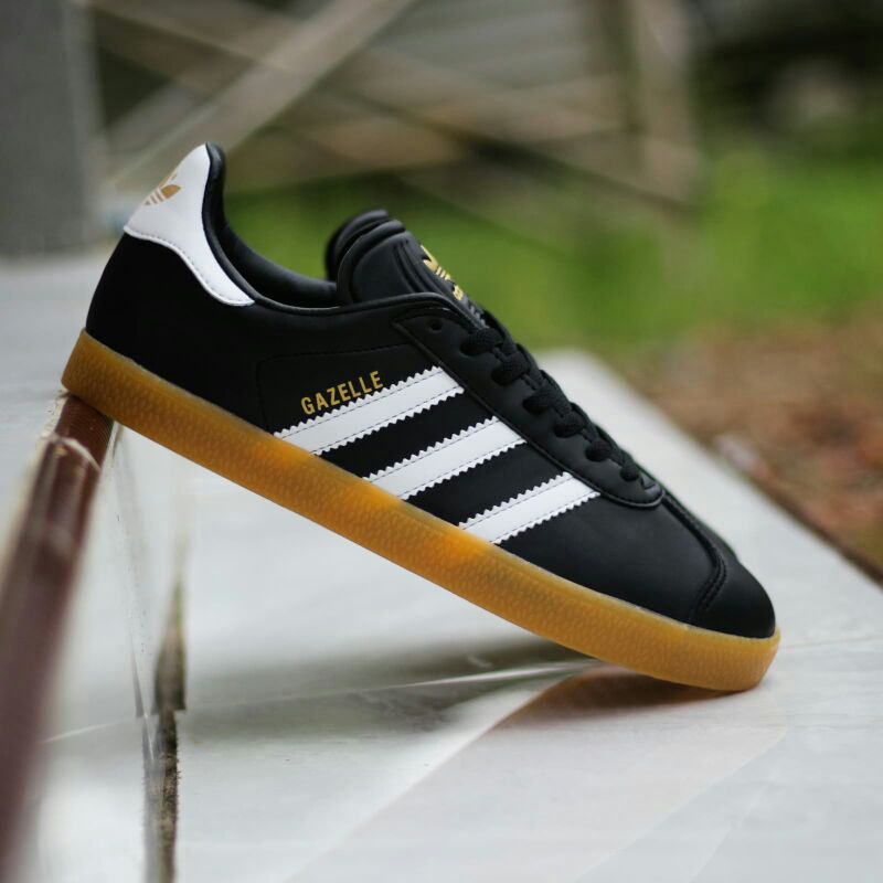 PROMO.. SEPATU PRIA/SNEAKER GAZELLE LEATHER GUMSOL