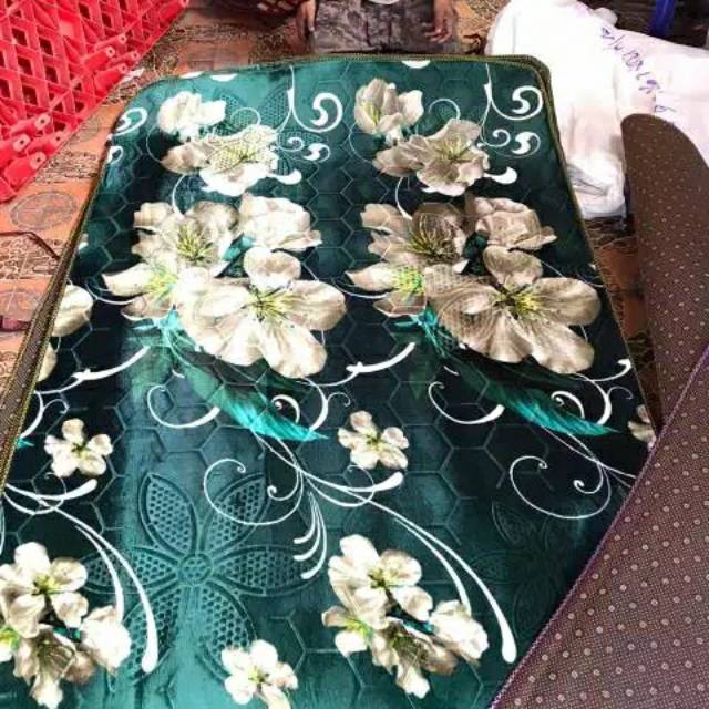 Karpet bulu malaysia embos dan tebal uk 150X200CM
