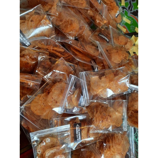 

KERIPIK KACAA HOT --CHACHASNACK