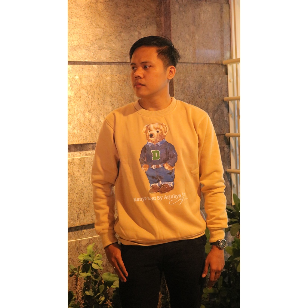 Crewneck Teedy D Cream Arjukya