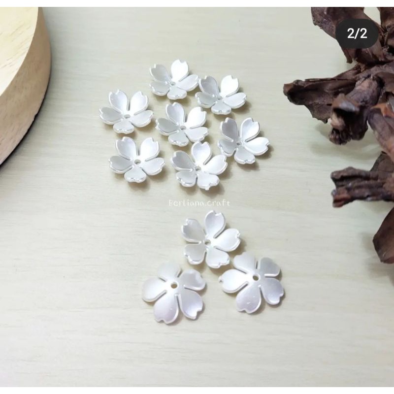 (20 g) Mote Kelopak Sakura Putih Pearl