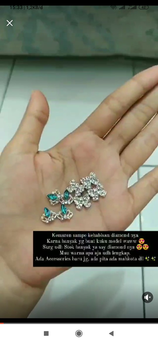 Manik-manik Bola Baja Mini 3d 1mm Warna Emas / Silver Untuk Nailart