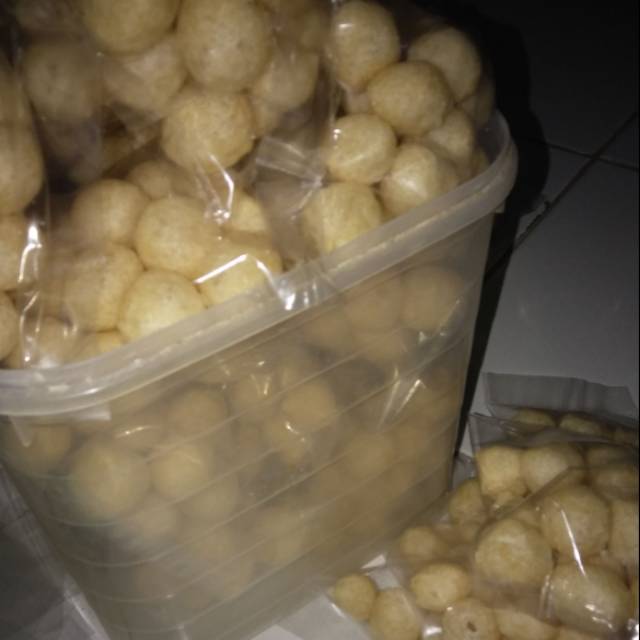 

Kerupuk basing (baso singkong)