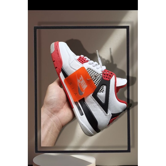 Air Jordan 4 Fire Red 2020