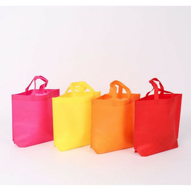 

tas goodiebag bok 23 x 28 x 22