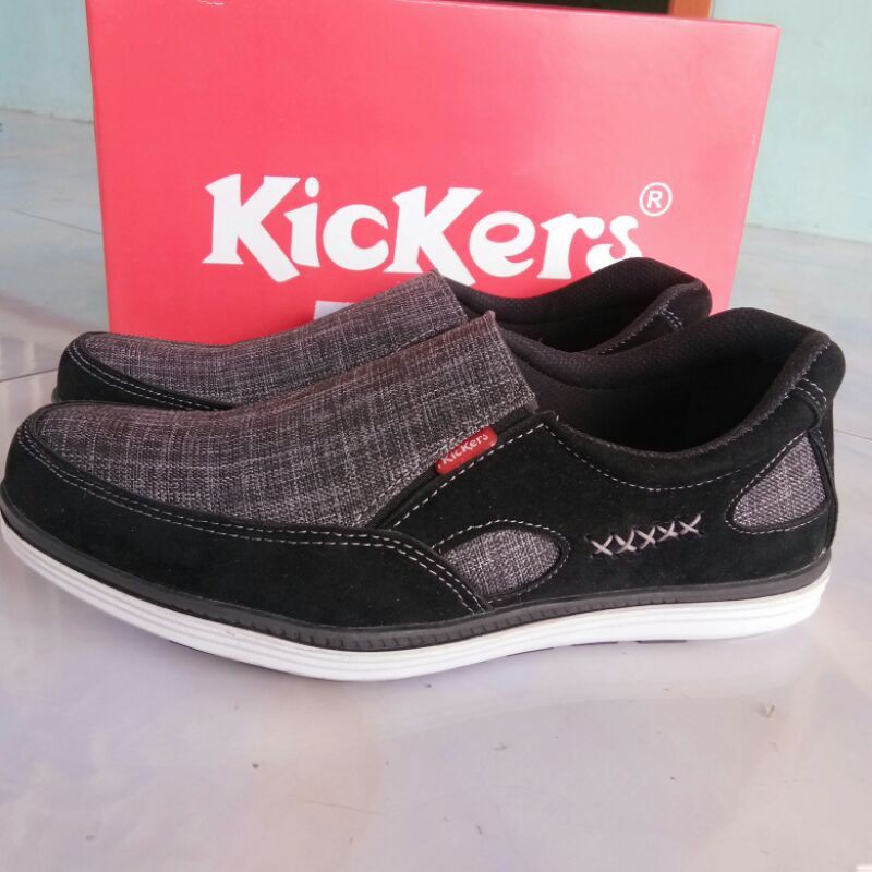 Sepatu casual slip-on 04 hitam