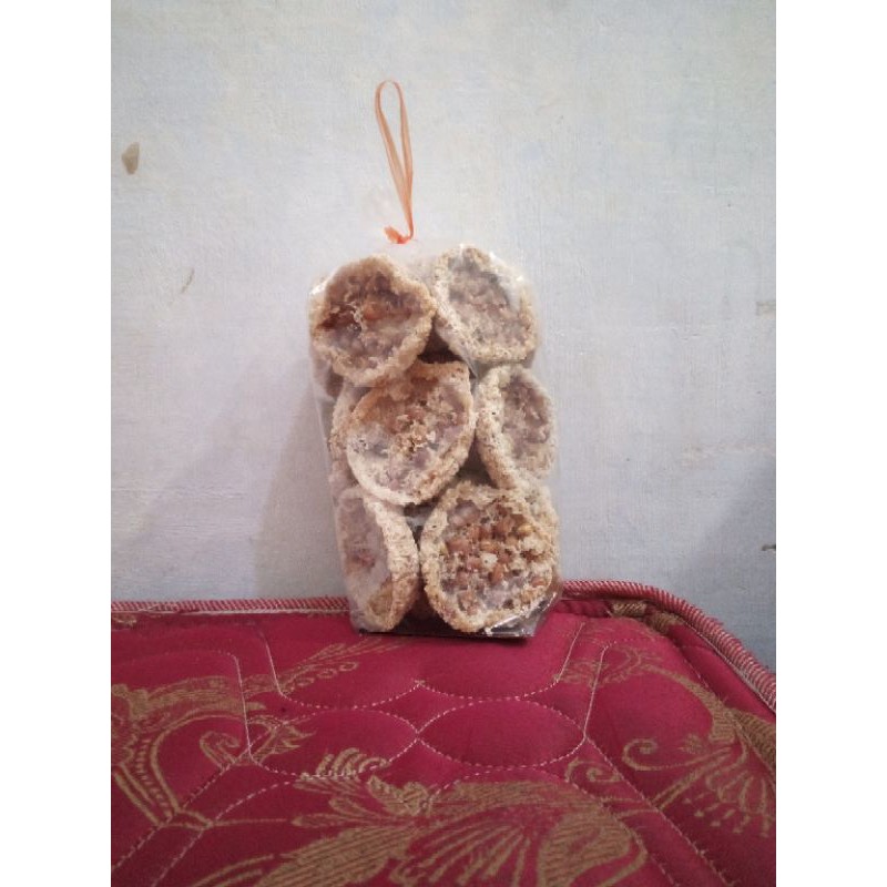 

Peyek kacang Renyah