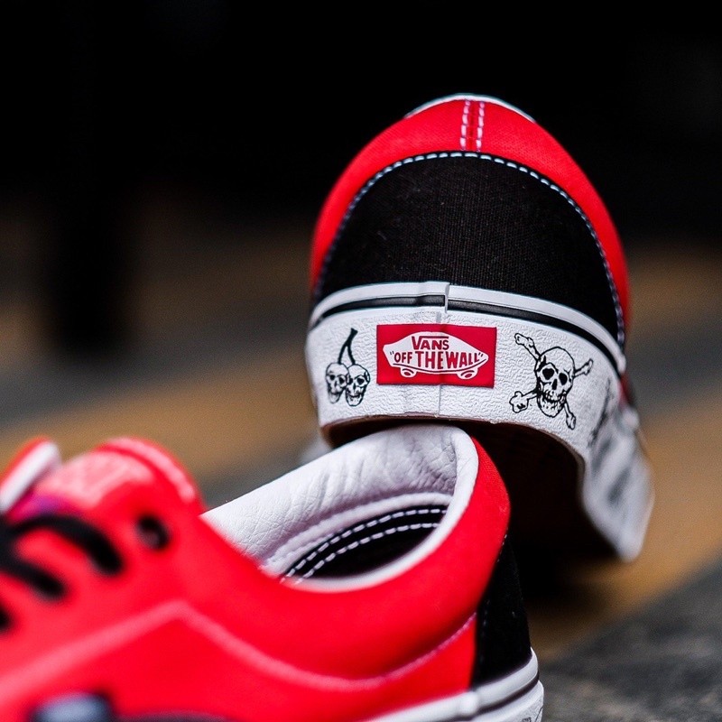 VANS ERA NEW VARSITY “BLACK/HIGH RISK RED” ORIGINAL 100%