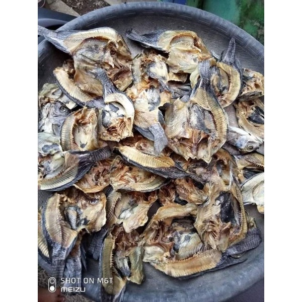 

ikan asin nila/mujair 250g (ikan asin)