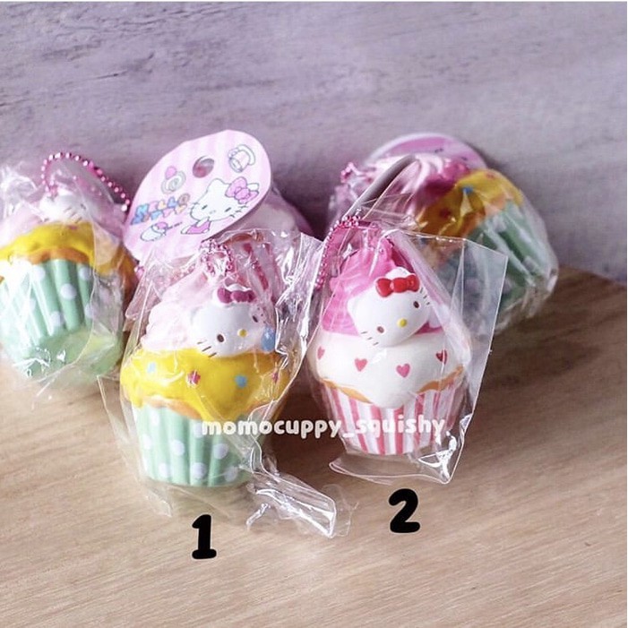 RARE SQUISHY LICENSED hello kitty cupcakes by sanrio (ORIGINAL JEPANG)